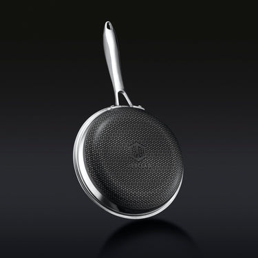 20 cm HexClad Hybrid Pan with Lid